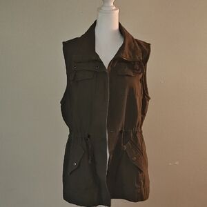 Sebby Olive Green Sleeveless Vest